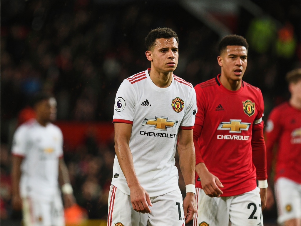 曼联25战12负创半世纪耻辱，媒体怒批毫无斗志